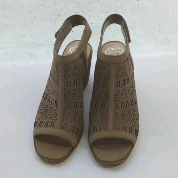 Vince camuto heeled open toe ankle strap sandals - Picture 8 of 9